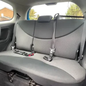 2003 Toyota Yaris 1.3 VVT-i T Spirit 3dr Auto HATCHBACK Petrol Automatic - Image 5