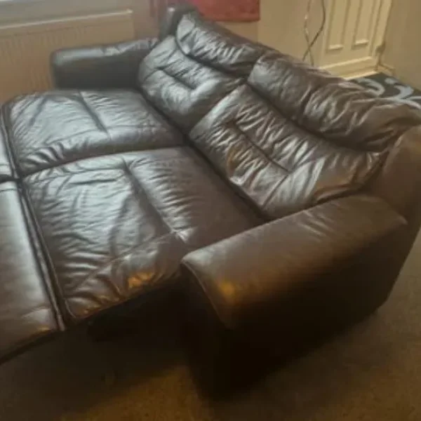 Leather recliner sofa