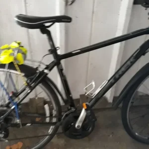 Mans trek hybrid