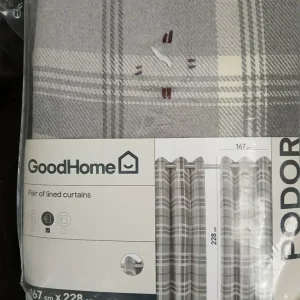 Curtains- fully lined, blackout