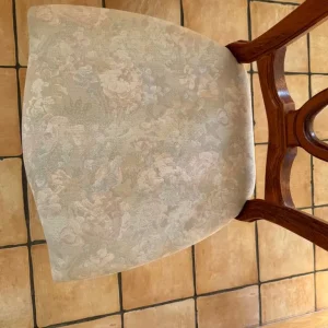 Extendable dining table and 6 chairs - Image 8