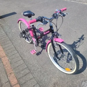 Girl's bike - Image 2