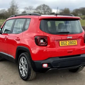 2019 Jeep Renegade 1.3 GSE T4 Limited Automatic SUV - Image 3