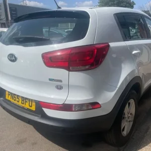 2015 Kia Sportage 1.7 CRDi EcoDynamics 1 SUV 5-door Diesel Manual - Image 6