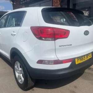 2015 Kia Sportage 1.7 CRDi EcoDynamics 1 SUV 5-door Diesel Manual - Image 8