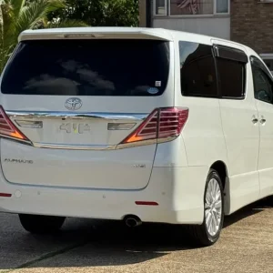 2013 Toyota Alphard 3.5L V6, 7-seater, Euro 6, Fresh Import - Image 6