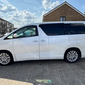 2013 Toyota Alphard 3.5L V6, 7-seater, Euro 6, Fresh Import - Image 8