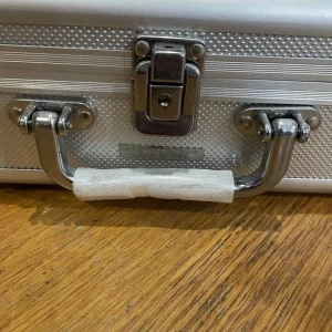 coin collectors case with 4 x £5 coins - Image 4