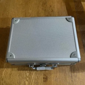 coin collectors case with 4 x £5 coins - Image 7