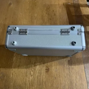coin collectors case with 4 x £5 coins - Image 8