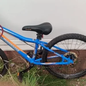 Mongoose Evict Lightweight Aluminum Bike with Shimano