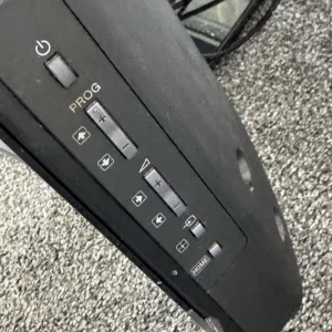37 inch tv - Image 3