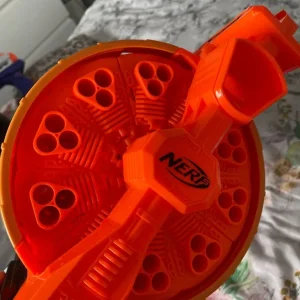 Children’s Nerf guns and foam bullets - Image 2