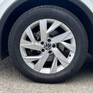 2022 Volkswagen Tiguan 1.5 TSI Life 5dr Estate Petrol Manual - Image 5