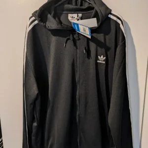 Men's 2xl Adidas Originals Hoodie - Image 2