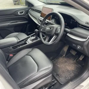 2023 Jeep Compass S PHEV Hybrid 4WD - Image 7
