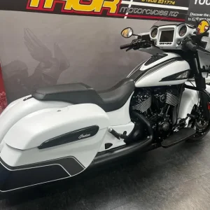 Indian CHIEFTAIN 2024 Darkhorse 116 1890cc Ghost White 2300 miles - Image 8