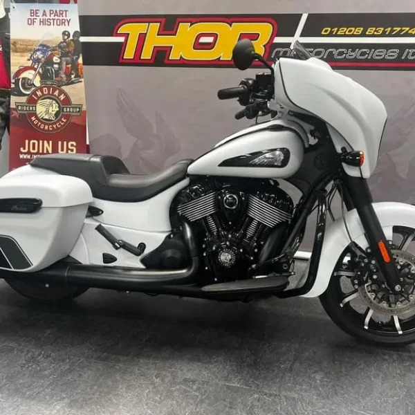 Indian CHIEFTAIN 2024 Darkhorse 116 1890cc Ghost White 2300 miles