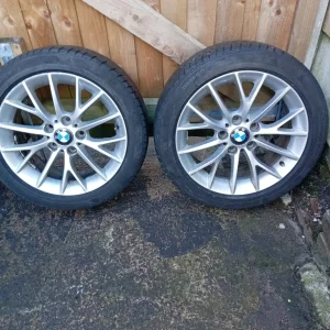 Set of 4 BMW 17-inch alloy wheels and tyres - Image 2