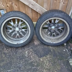Set of 4 BMW 17-inch alloy wheels and tyres - Image 4