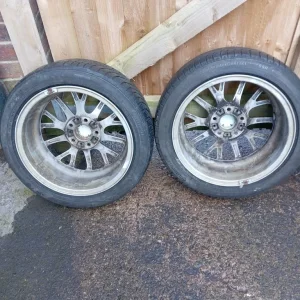 Set of 4 BMW 17-inch alloy wheels and tyres - Image 5