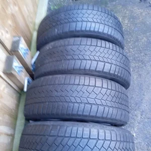 Set of 4 BMW 17-inch alloy wheels and tyres - Image 7