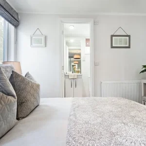 Majestic Lodge – 2 Bedroom, New Build, River Frontage - Image 5