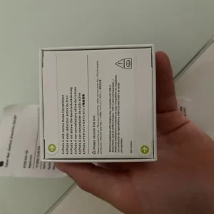 Apple AirPods Gen 4 with ANC - Image 3