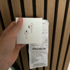 Apple AirPods Gen 4 with ANC - Image 6