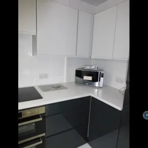 1 bedroom flat with garage in Okehampton, West Devon - Image 8