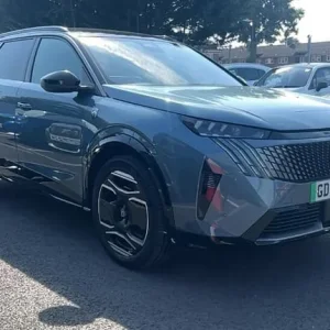 2025 Peugeot 5008 Electric SUV 73kWh GT 5-door