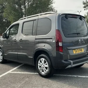 2021 Peugeot Rifter 1.5 BlueHDi Allure Standard MPV Diesel Manual - Image 5