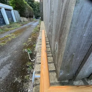 Pine corner handrail - Image 2