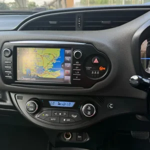 2018 Toyota Yaris 1.5 VVT-h Icon Tech Hybrid Hatchback - Image 4