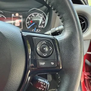 2018 Toyota Yaris 1.5 VVT-h Icon Tech Hybrid Hatchback - Image 6