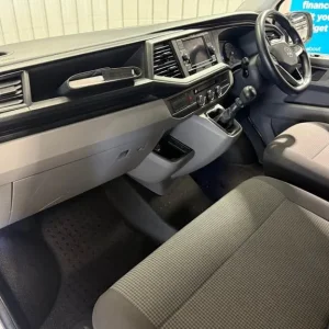2021 VW Transporter 2.0 TDI Panel Van 5-door Diesel Manual - Image 5