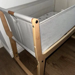 Snuz Pod Studio Bedside Crib - Natural Wood - Image 6