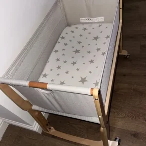 Snuz Pod Studio Bedside Crib - Natural Wood - Image 7