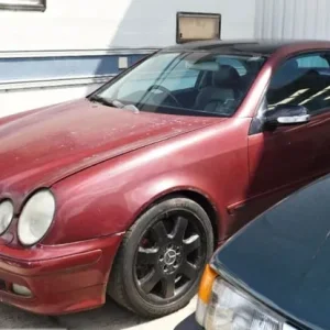 Mercedes-Benz CLK 2000 Coupe, 4.3 V8, 2-door, Semi-Auto