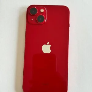 iPhone 13 128GB Red - Image 4