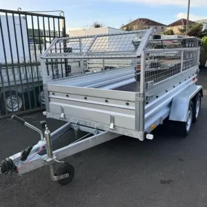 10ft x 5ft Twin Axle Trailer with 40cm Mesh, 130 Towing Capacity - Image 4