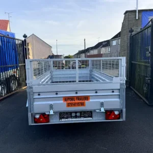 10ft x 5ft Twin Axle Trailer with 40cm Mesh, 130 Towing Capacity - Image 5