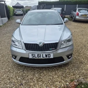 2011 Skoda Octavia 2.0T FSI VRS 5-door Estate - Image 2