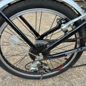 Halfords folding bike - Image 2