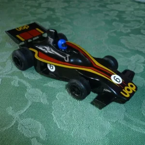 Vintage Scalextric C105 UOP Shadow F1 car, boxed - Image 3