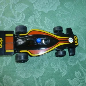 Vintage Scalextric C105 UOP Shadow F1 car, boxed - Image 5