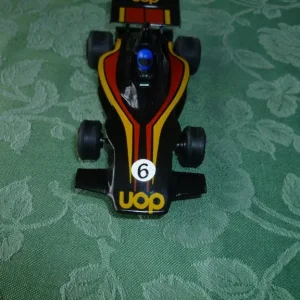 Vintage Scalextric C105 UOP Shadow F1 car, boxed - Image 6