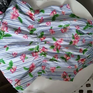 Floral play suit and green army top - Image 2