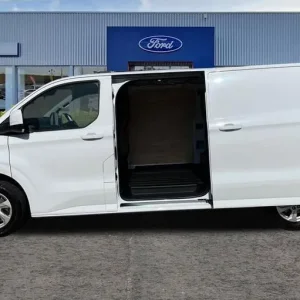 2025 Ford Transit Custom 320 Limited L2 LWB FWD 2.0 EcoBlue 136ps Low Roof Manual Panel Van - Image 6