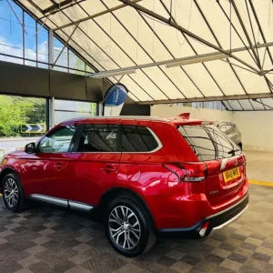 2018 Mitsubishi Outlander 2.3 Diesel 4WD SUV - Image 4